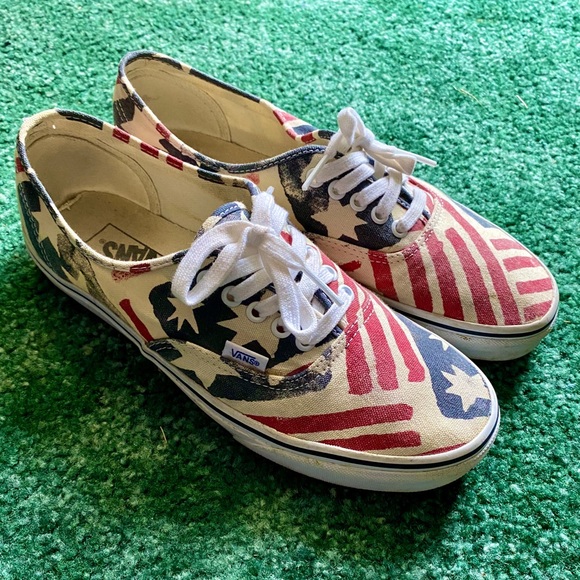 Vans Classic - Picture 1 of 3